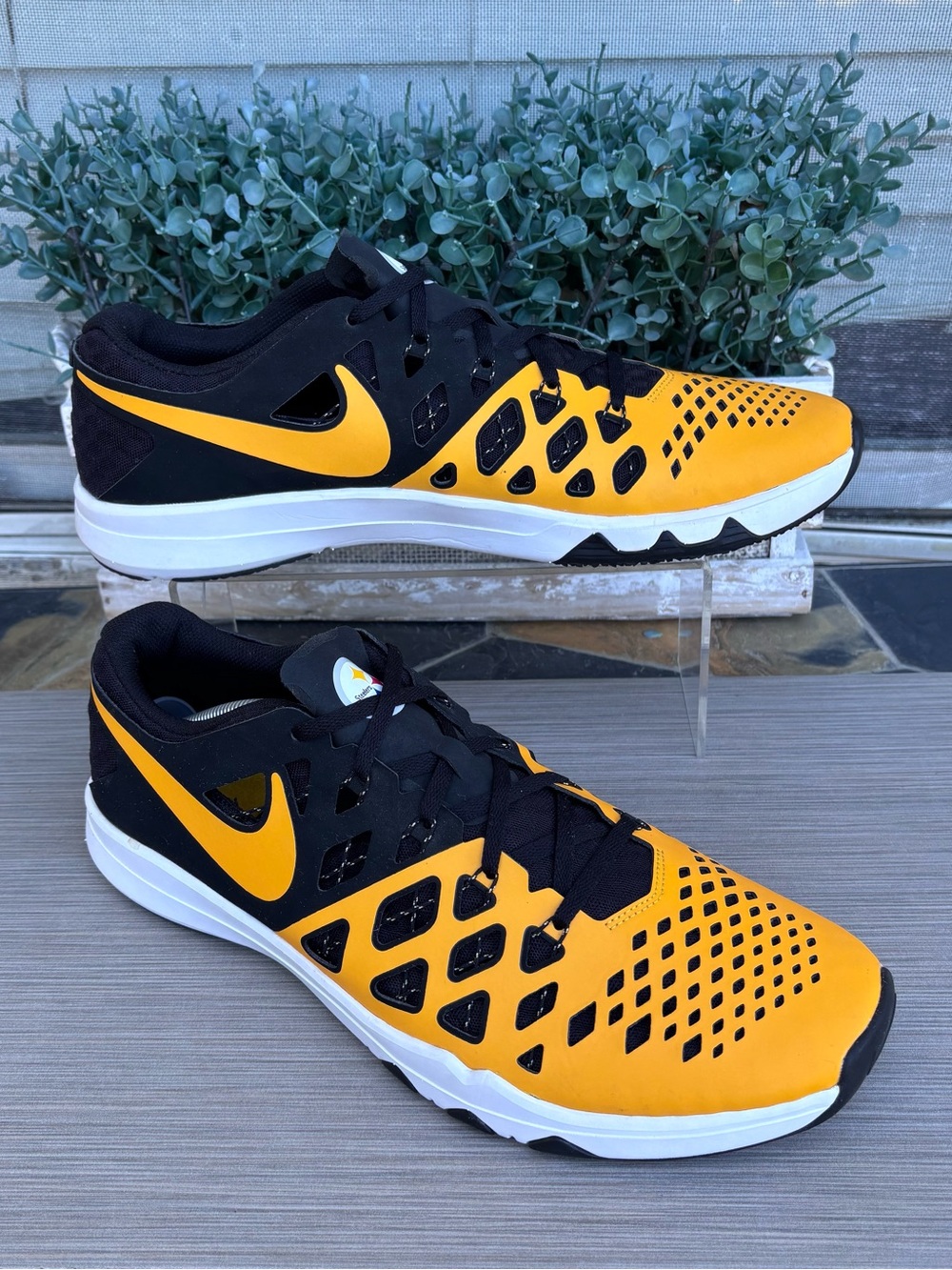 NIKE x NFL Pittsburgh Steelers Sneakers